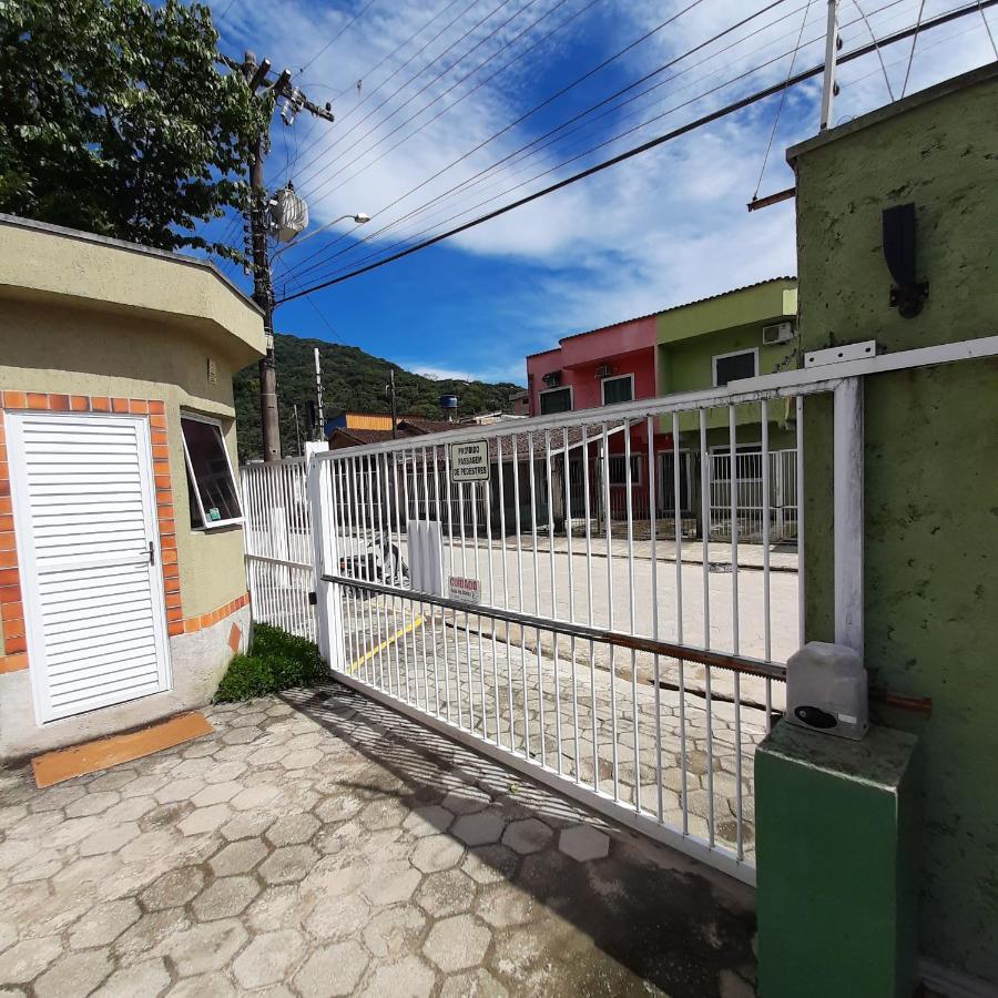 Apto Pertinho Da Praia - Lindo E Equipado! Internet 400Mb E 3 Tvs - Completo! Tv A Cabo 우바투바 외부 사진